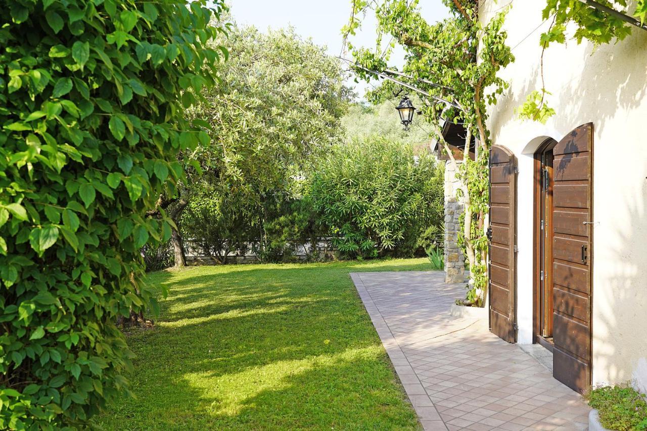 Villa Bouganville Toscolano Maderno Exterior foto