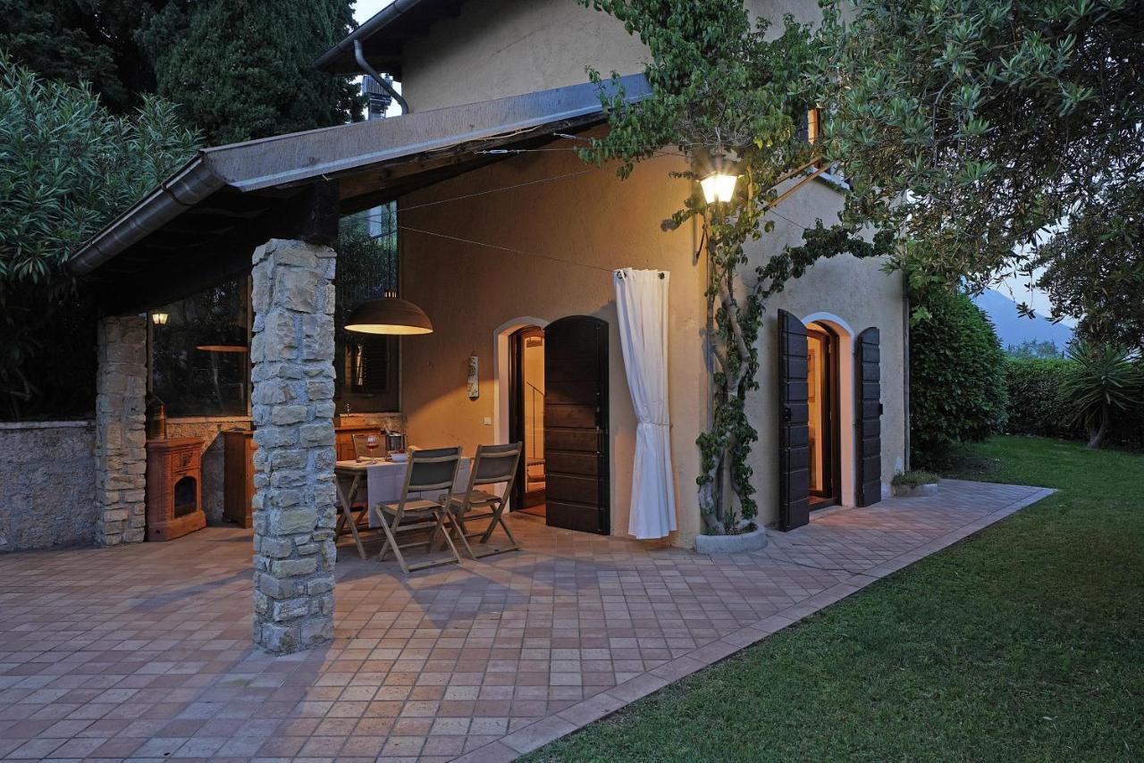 Villa Bouganville Toscolano Maderno Exterior foto